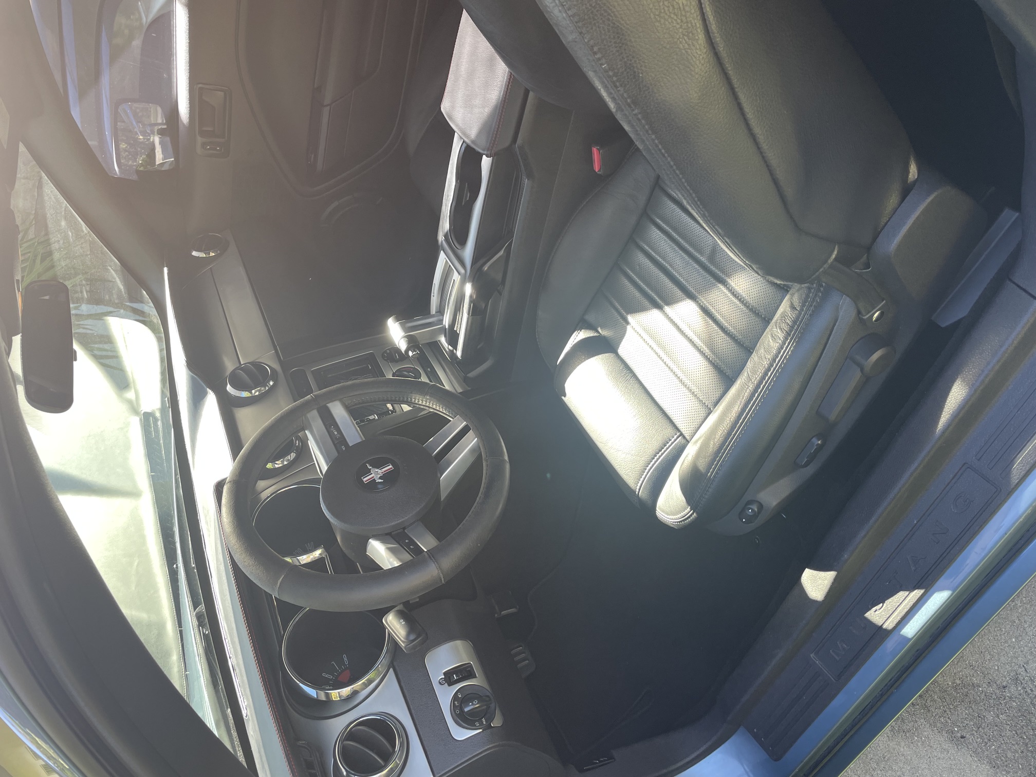 Used 2005 Ford Mustang GT Premium RWD image 5