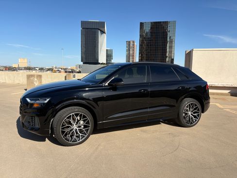 Used 2020 Audi Q8 Premium w/ Black Optic Package image 10