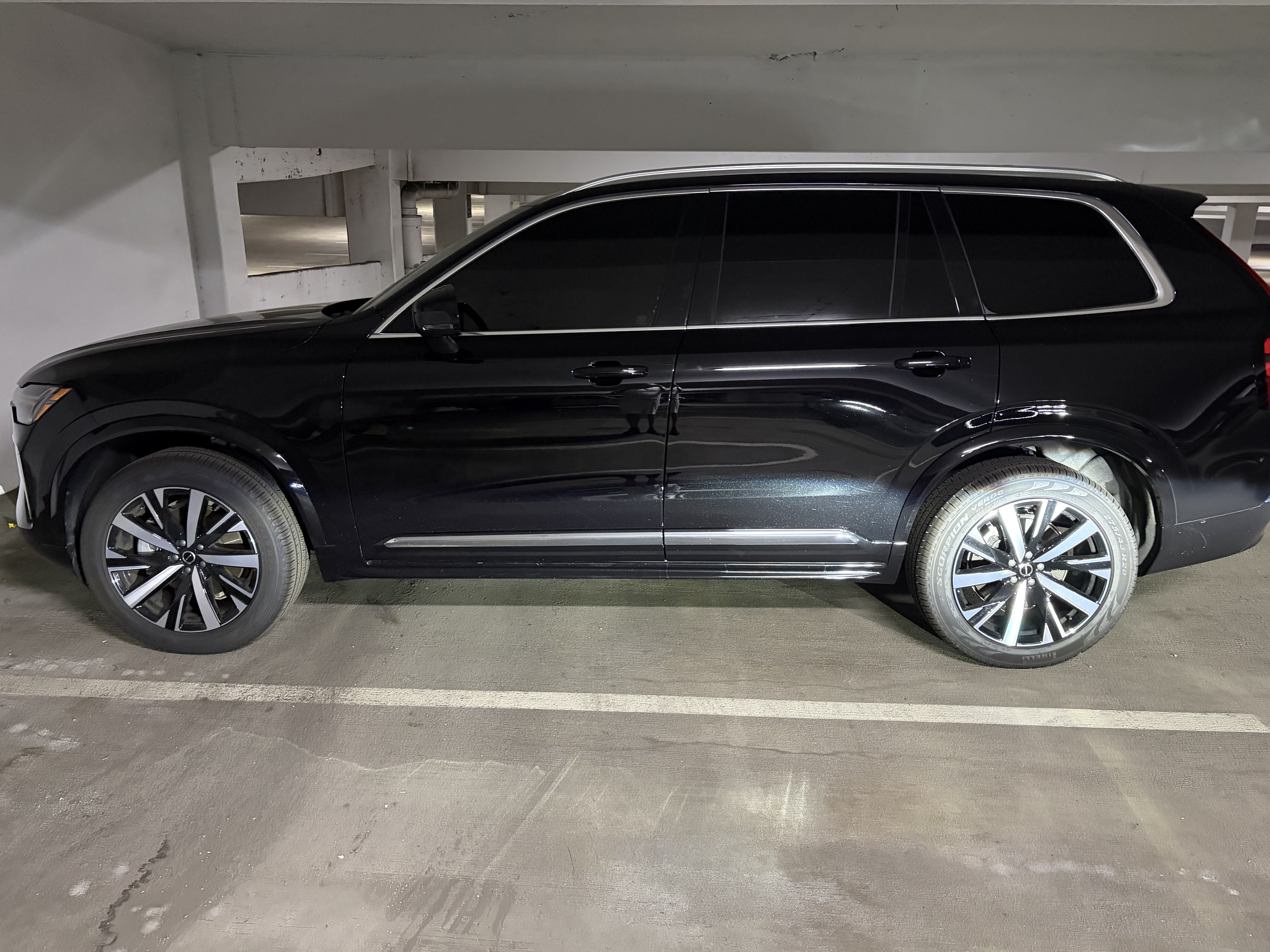 Used 2026 Volvo XC90 B5 Core AWD/4WD image 8
