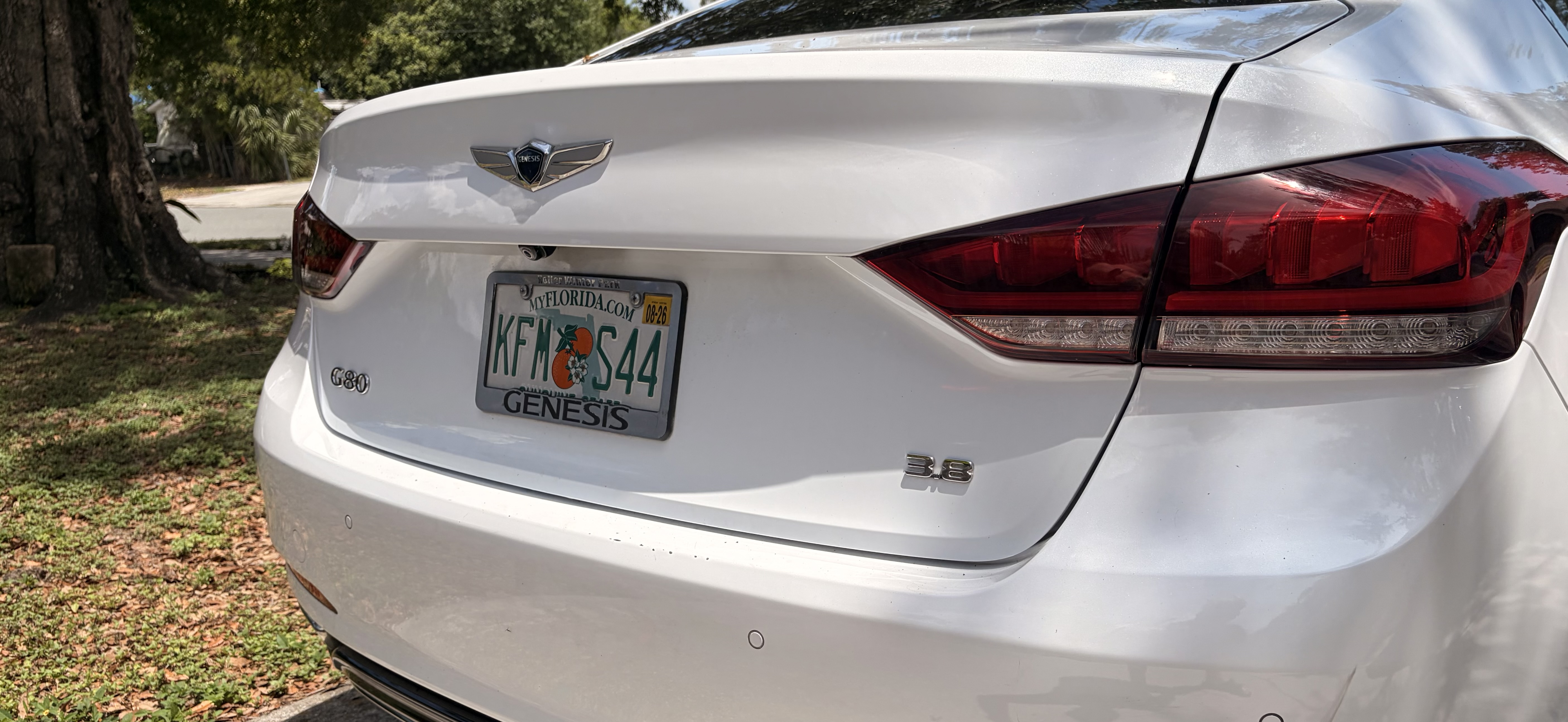 Used 2018 Genesis G80 3.8 w/ Option Group 02 RWD image 2