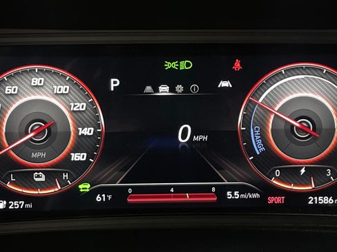 Used 2023 Hyundai Kona SE image 12