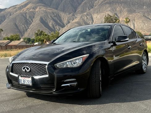 Used 2015 INFINITI Q50 Premium w/ Navigation Package RWD image 2