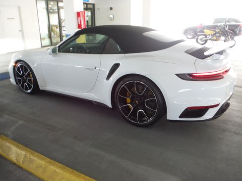 Used 2022 Porsche 911 Turbo S AWD/4WD image 5
