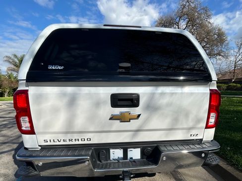Used 2016 Chevrolet Silverado 1500 LTZ w/ LTZ Plus Package image 9
