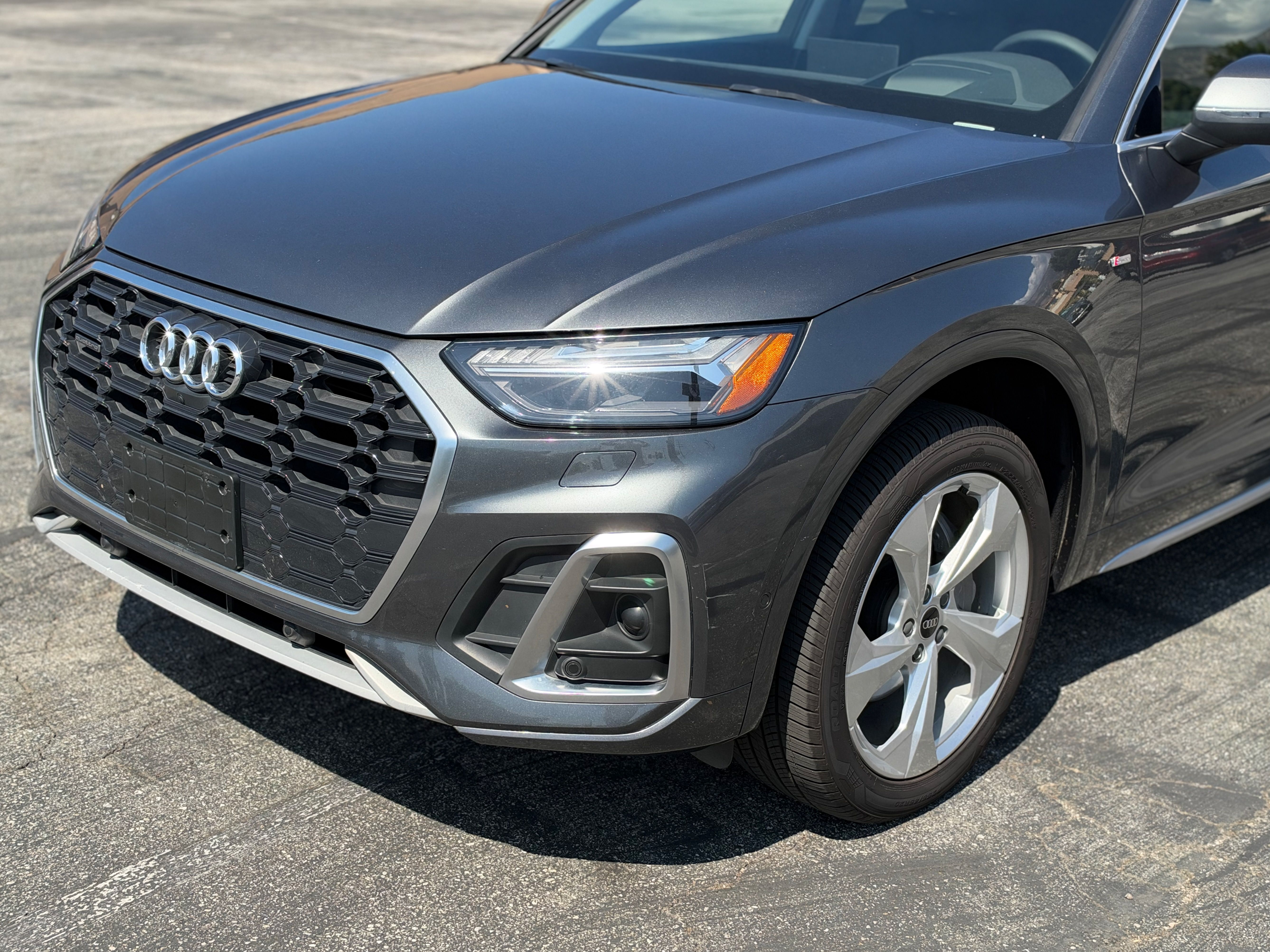Used 2023 Audi Q5 2.0T Prestige w/ Prestige Package AWD/4WD image 6