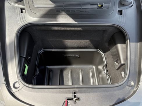 Used 2022 Porsche 718 Cayman GT4 image 17