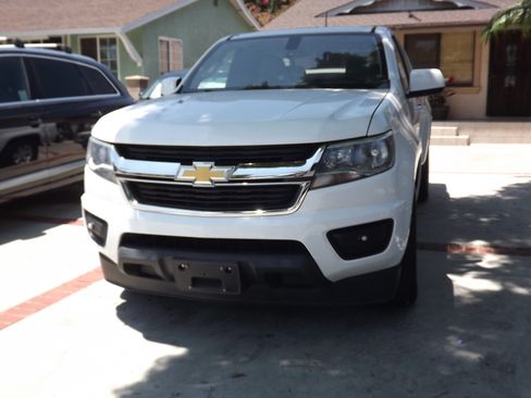 Used 2017 Chevrolet Colorado W/T w/ WT Convenience Package RWD image 1