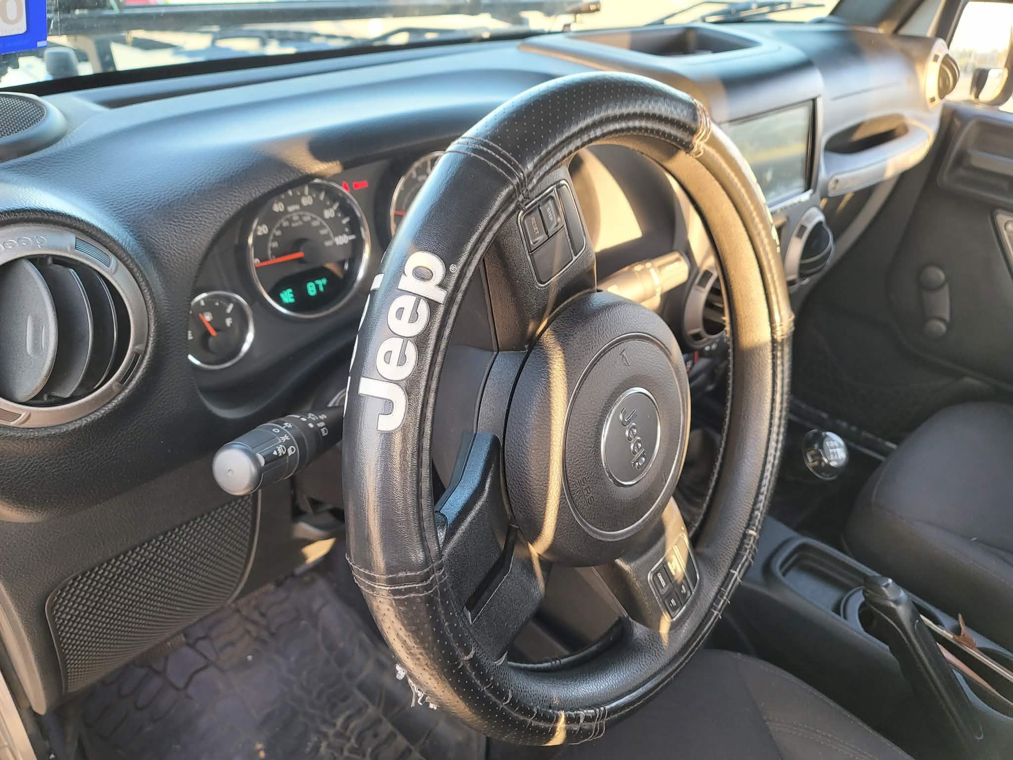 Used 2015 Jeep Wrangler Sport AWD/4WD image 28