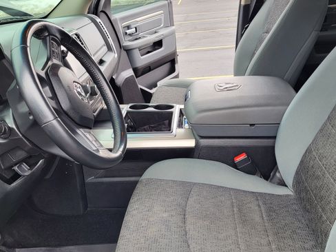 Used 2015 RAM 1500 Classic SLT w/ SLT Plus D←cor Group image 9