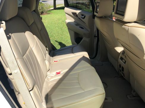 Used 2013 INFINITI JX35 35 Sport Utility 4D w/ Premium Pkg image 13