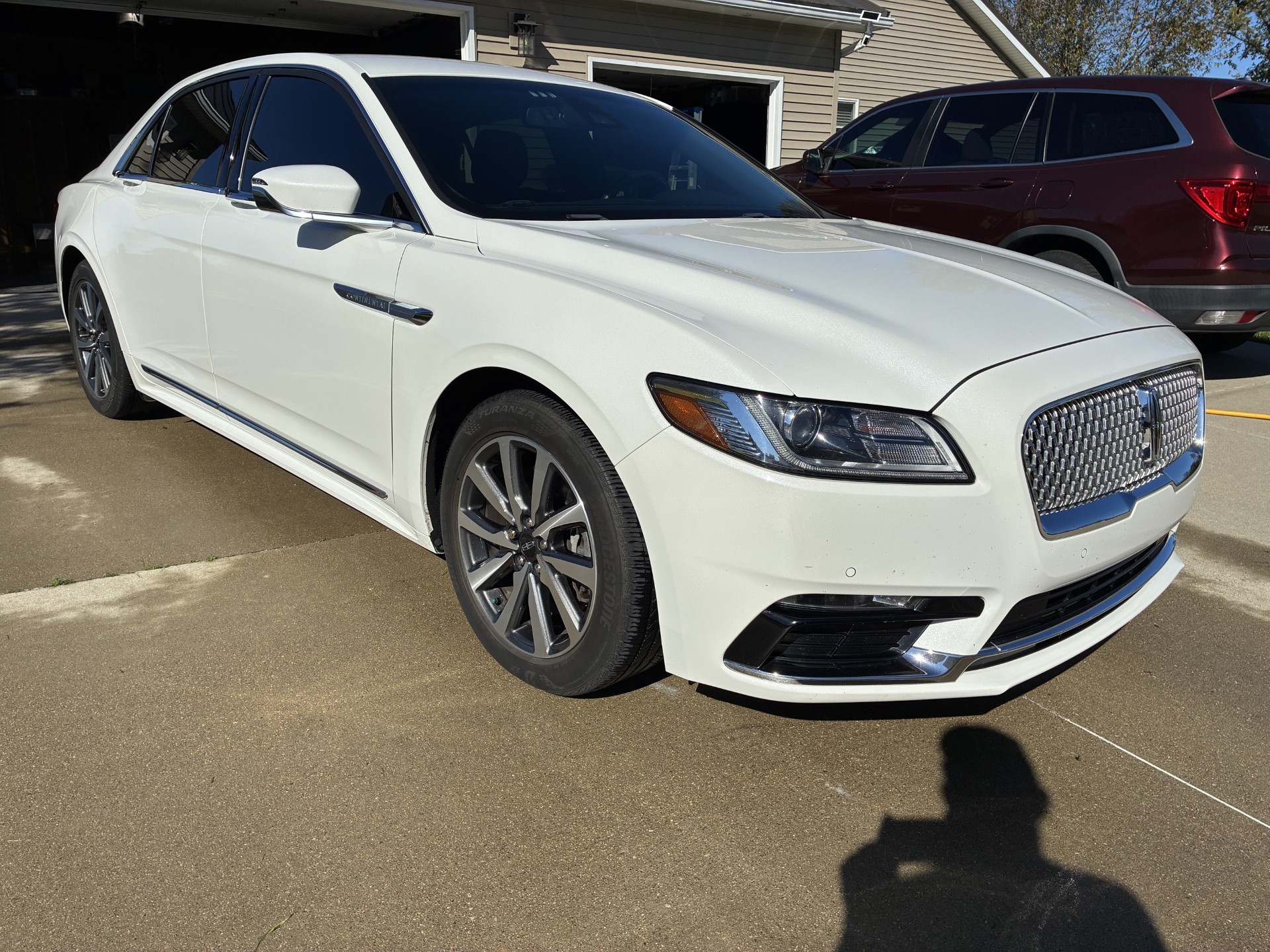 Used 2020 Lincoln Continental FWD image 4