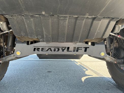 Used 2022 Chevrolet Silverado 2500 LT w/ Convenience Package AWD/4WD image 13