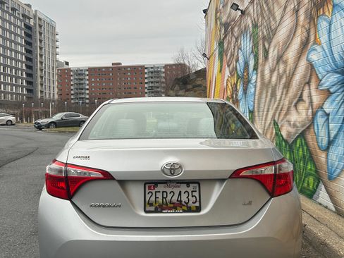 Used 2014 Toyota Corolla LE image 5