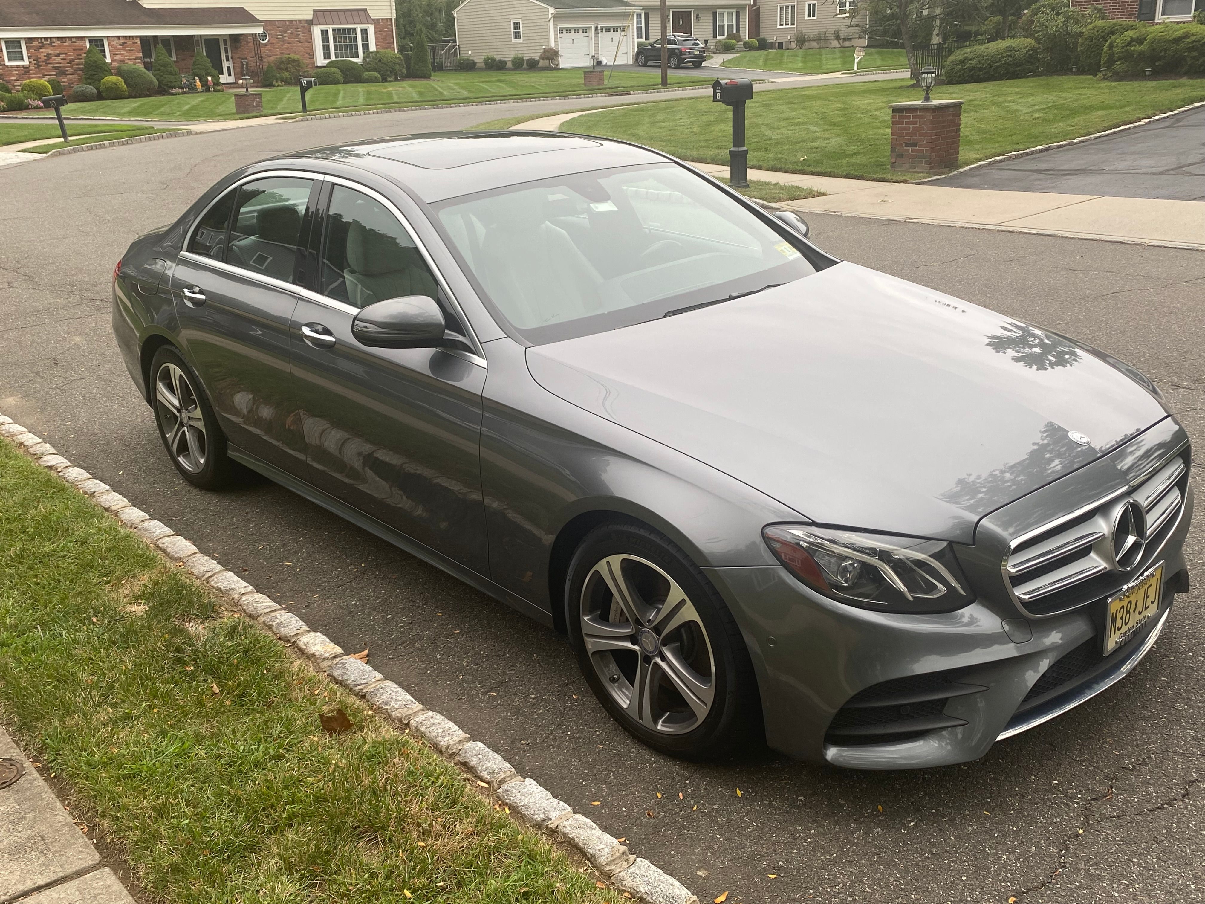 Used 2017 Mercedes-Benz E 300 4MATIC image 16