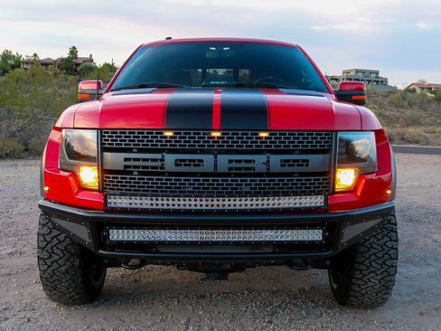 Used 2014 Ford F150 Raptor w/ Equipment Group 801A Luxury AWD/4WD image 6
