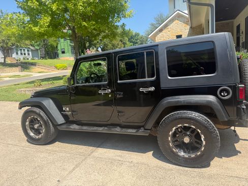 Used 2008 Jeep Wrangler Unlimited X RWD image 4