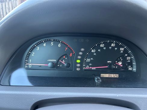 Used 2003 Toyota Camry LE FWD image 12