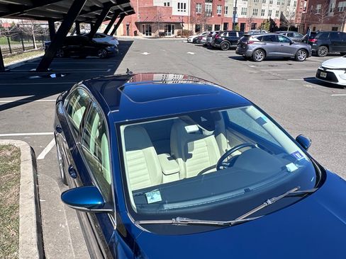 Used 2018 Volkswagen Passat 3.6 SEL Premium image 16