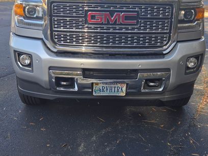 Used 2019 GMC Sierra 2500 Denali w/ Duramax Plus Package