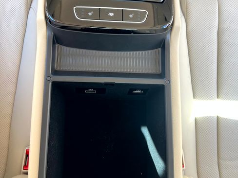 Used 2022 Genesis G80 2.5T w/ Prestige Package image 18