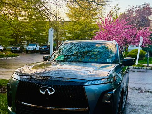 Used 2025 INFINITI QX80 Autograph AWD/4WD image 6