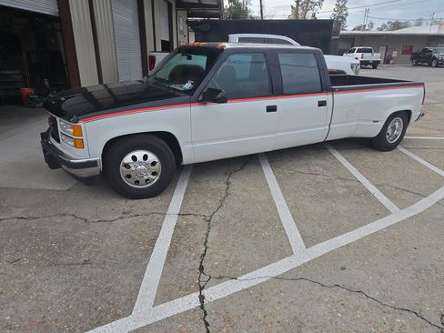 Used 1994 GMC Sierra 3500 Long Bed image 2