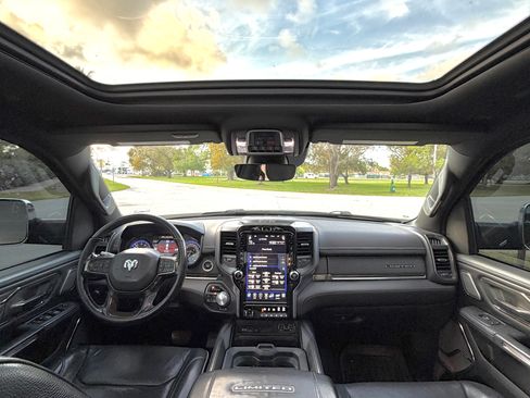 Used 2019 RAM 1500 Limited image 8