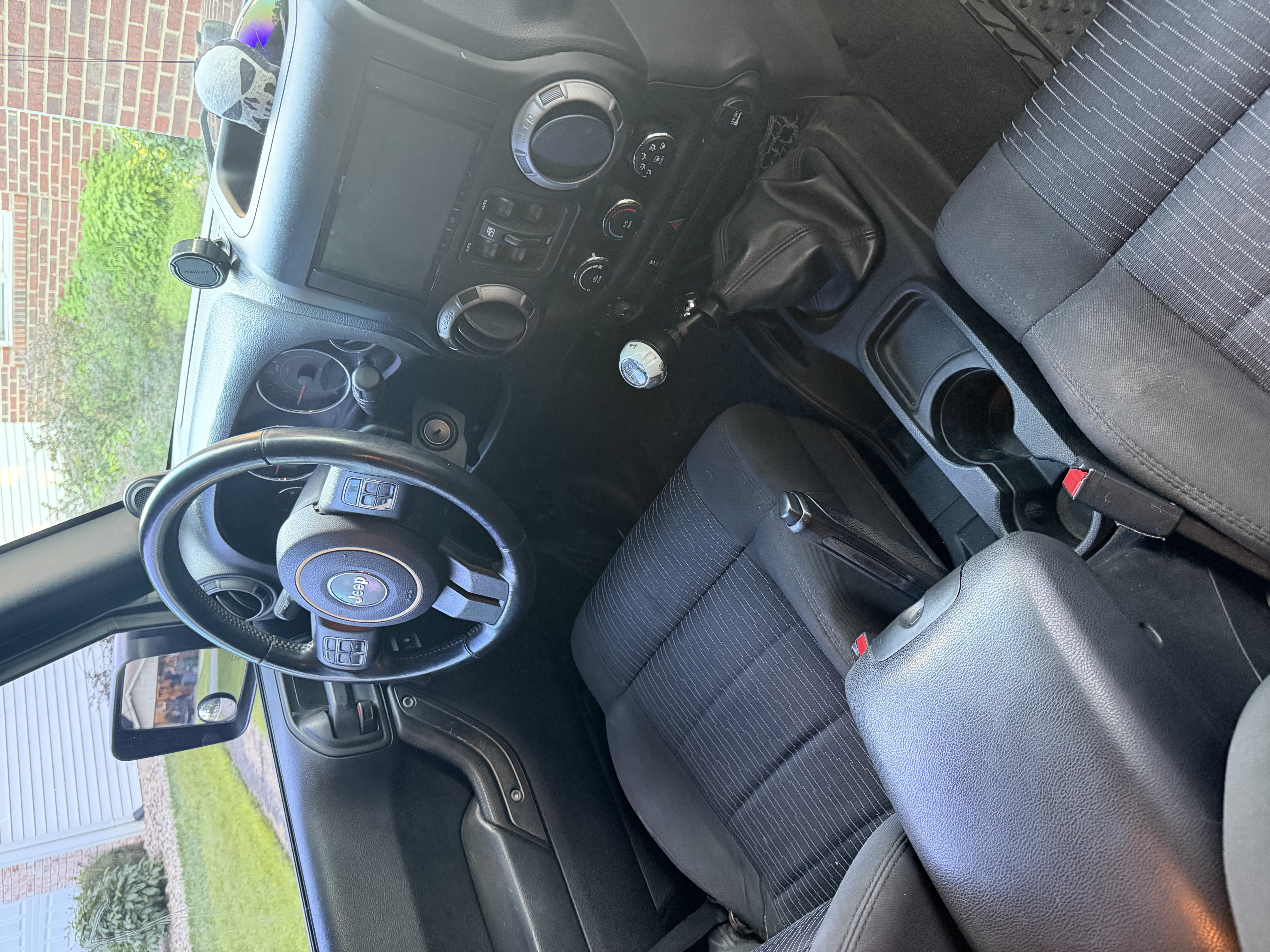 Used 2012 Jeep Wrangler Unlimited Sport w/ PWR Convenience Group AWD/4WD image 8
