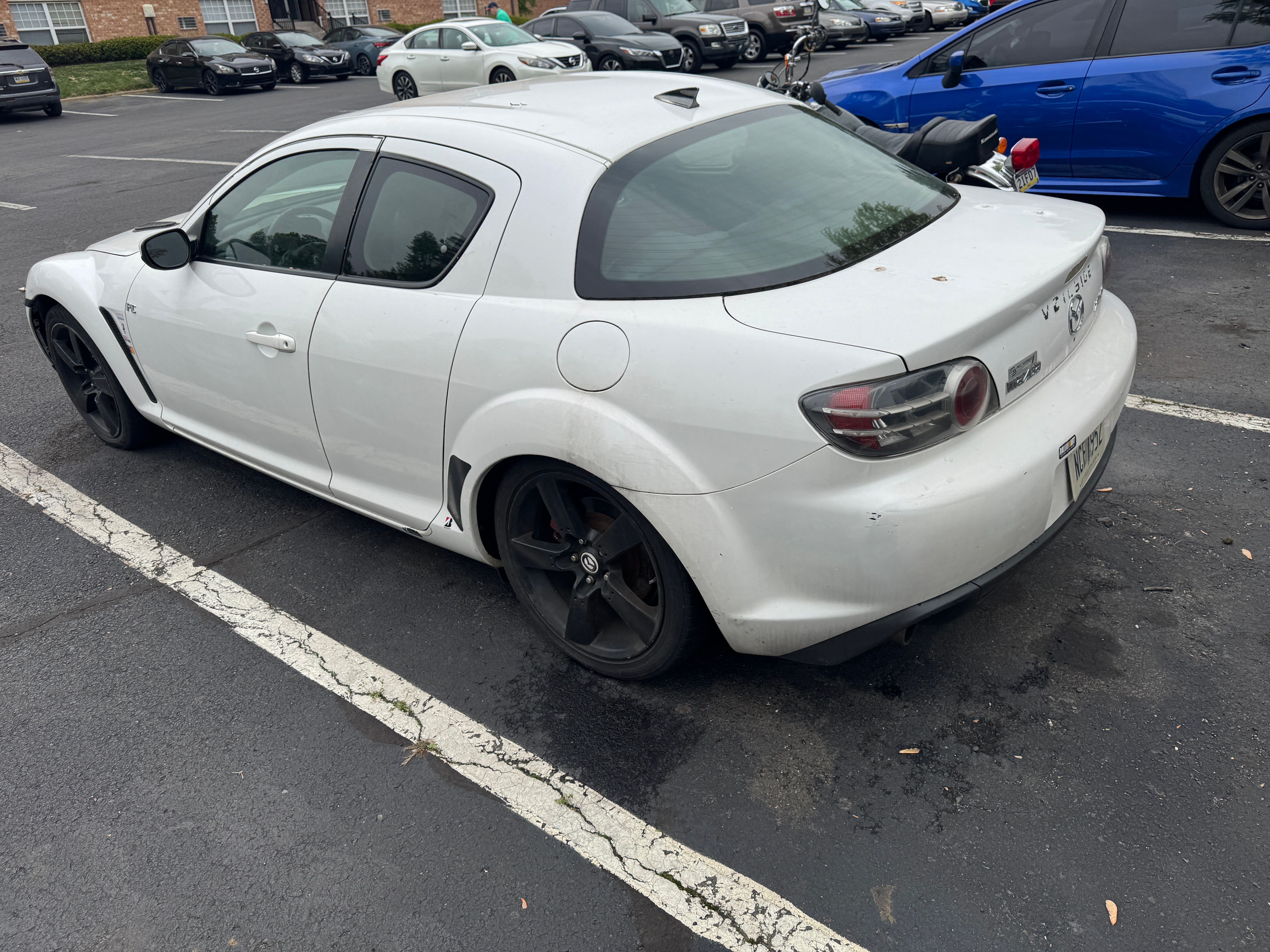 Used 2005 MAZDA RX-8 w/ AT Sport Pkg RWD image 4