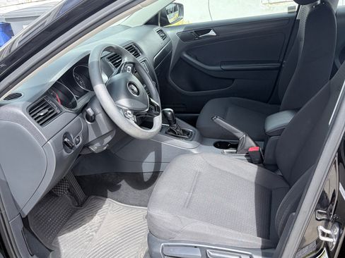 Used 2016 Volkswagen Jetta S image 6