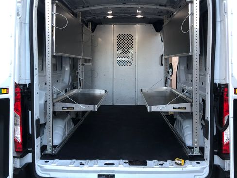 Used 2019 Ford Transit 250 148 Medium Roof image 18