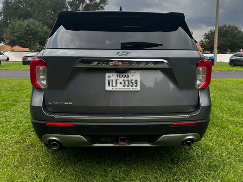 Used 2021 Ford Explorer Limited w/ Equipment Group 301A RWD image 9