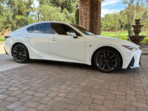 Used 2021 Lexus IS 350 F Sport image 4