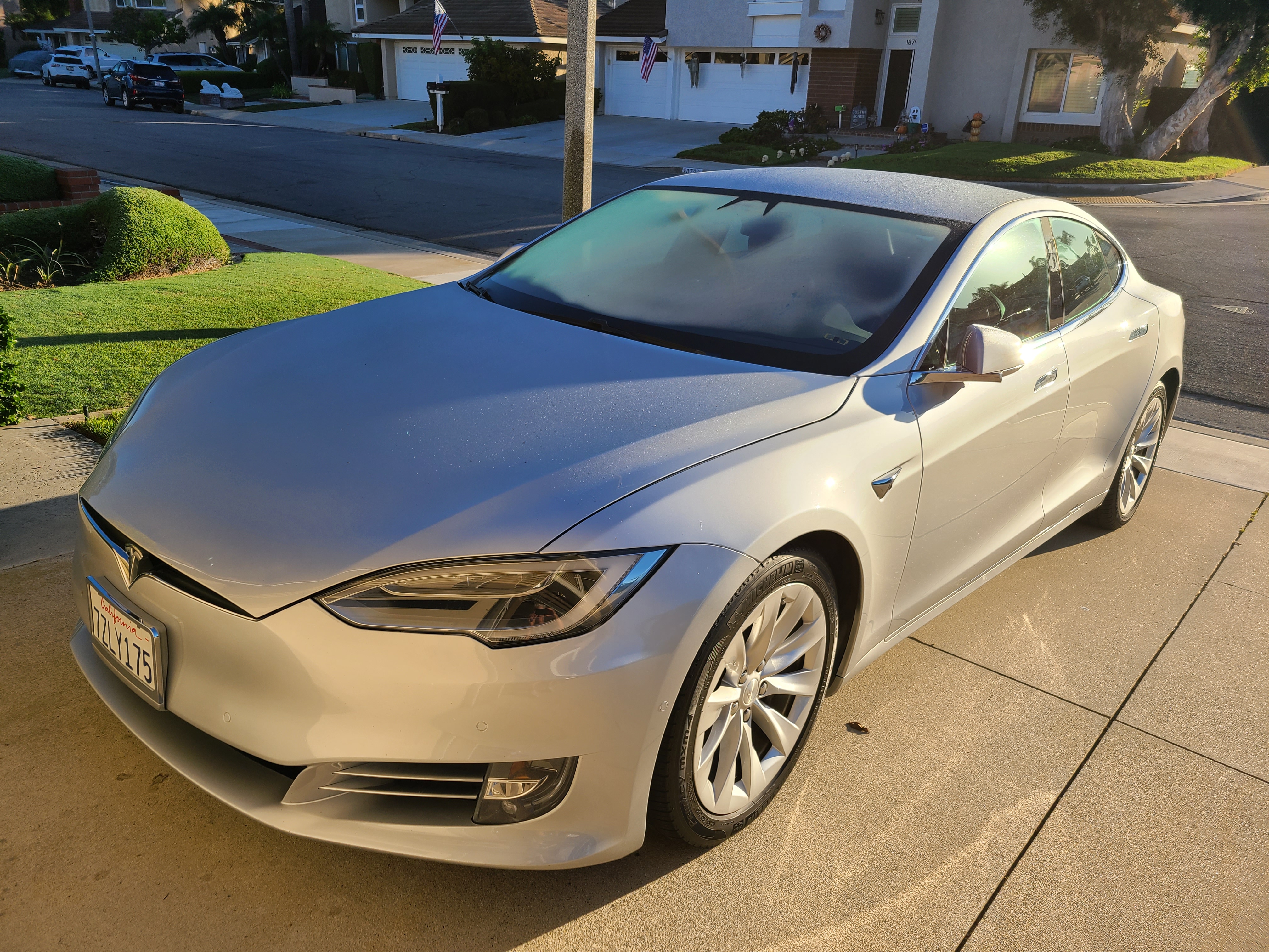 Used 2017 Tesla Model S 90D AWD/4WD image 8