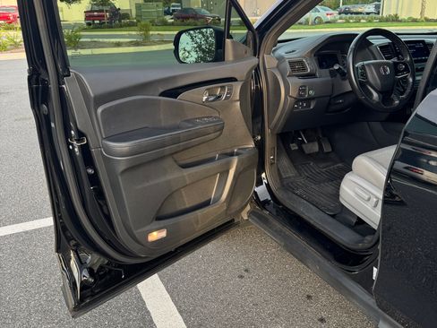 Used 2019 Honda Passport Touring image 8