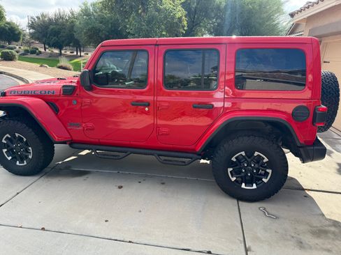 Used 2025 Jeep Wrangler Unlimited Rubicon 4xe w/ Safety Group image 13