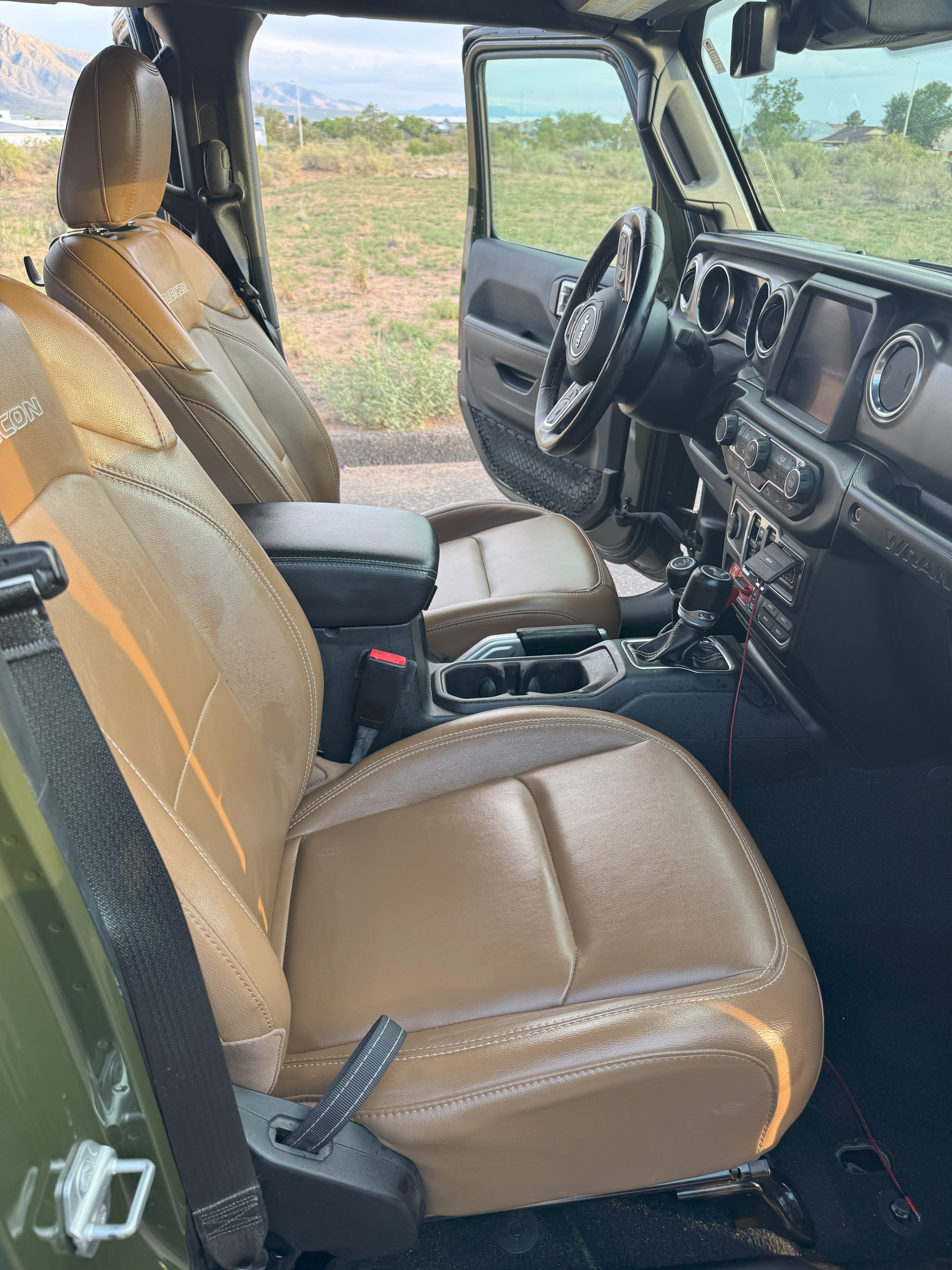 Used 2021 Jeep Wrangler Unlimited Rubicon AWD/4WD image 14