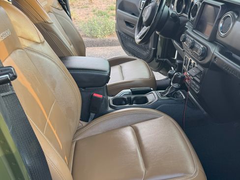 Used 2021 Jeep Wrangler Unlimited Rubicon image 14