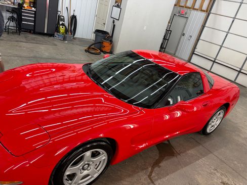 Used 1997 Chevrolet Corvette Coupe w/ Performance Handling Pkg image 4