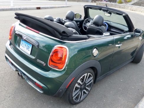 Used 2019 MINI Cooper S image 25