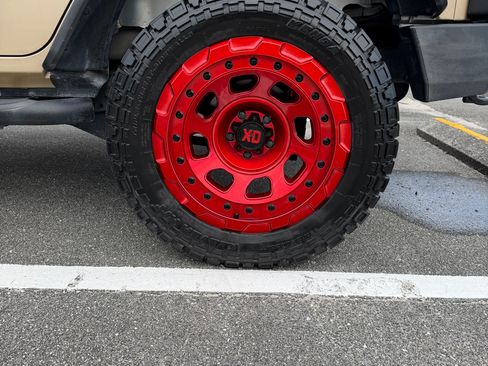 Used 2017 Jeep Wrangler Unlimited Sport w/ Quick Order Package 24S AWD/4WD image 14