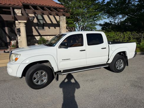 Used 2009 Toyota Tacoma PreRunner RWD image 5