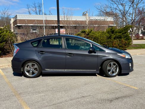 Used 2011 Toyota Prius Three w/ Solar Roof Pkg FWD image 5