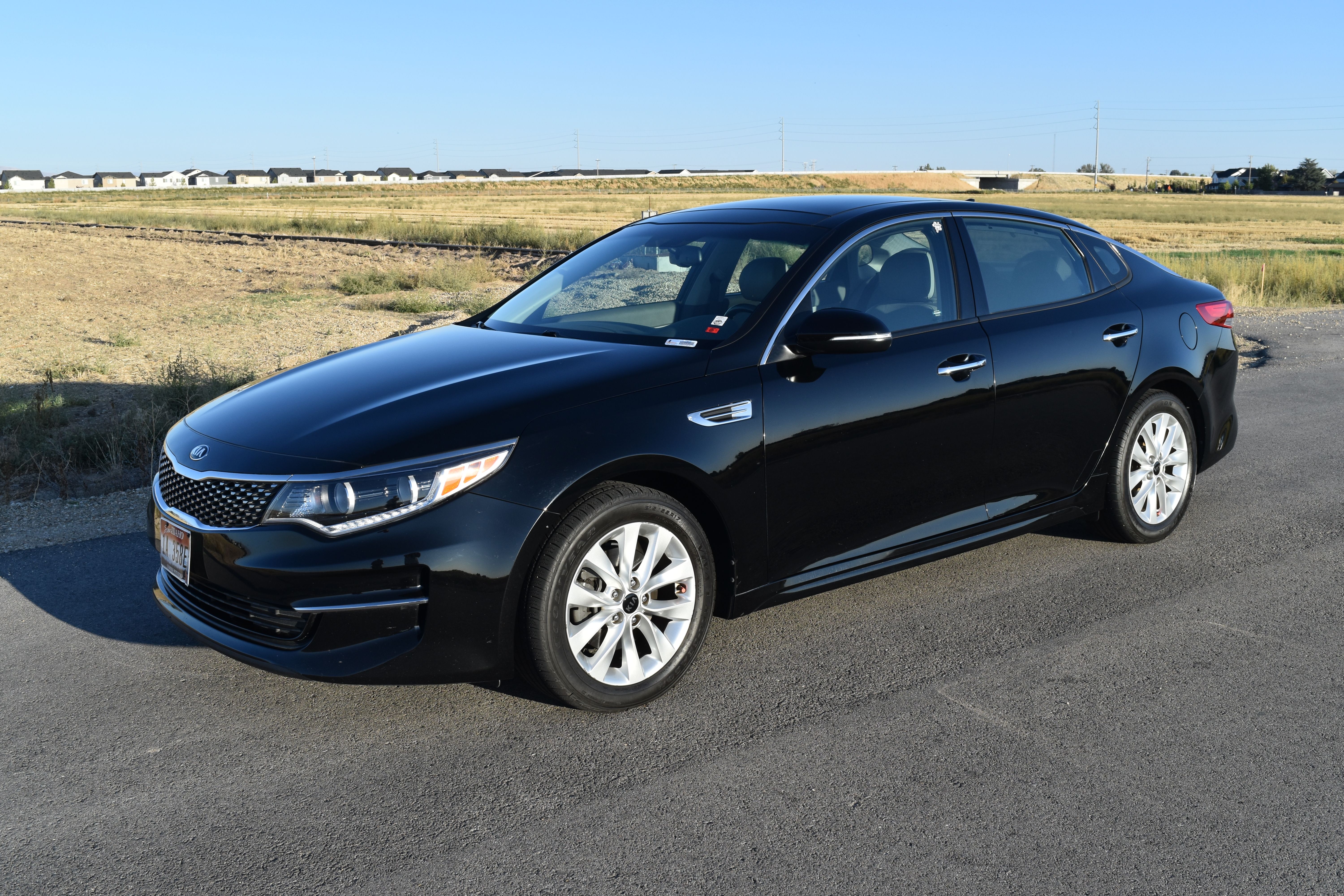 Used 2016 Kia Optima EX w/ Premium Package FWD image 1