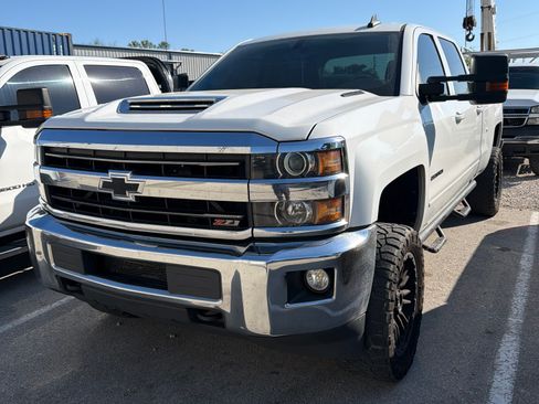 Used 2018 Chevrolet Silverado 2500 LT w/ LT Fleet Convenience Package image 1