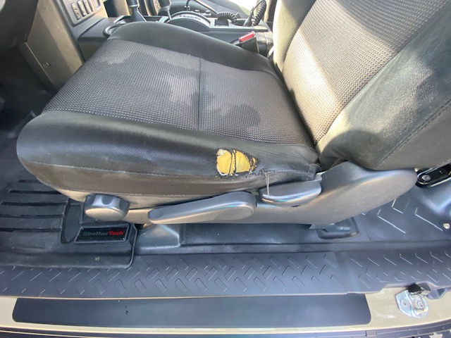 Used 2012 Toyota FJ Cruiser 4WD w/ Upgrade Pkg image 30