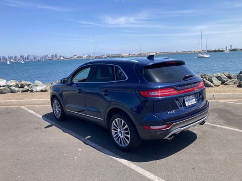 Used 2016 Lincoln MKC Reserve AWD/4WD image 4