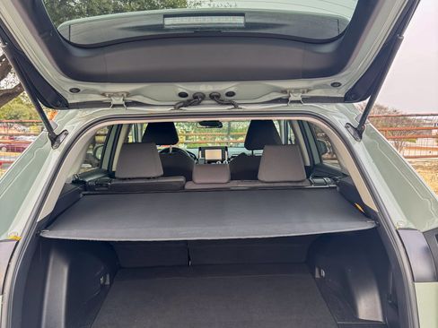 Used 2021 Toyota RAV4 XLE image 14