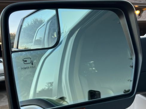 Used 2014 Ford F150 King Ranch w/ King Ranch Luxury Package image 31