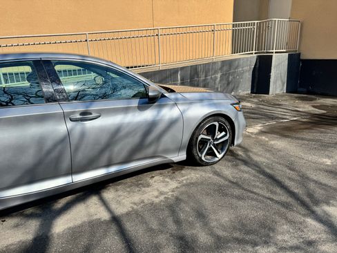 Used 2019 Honda Accord Sport image 13